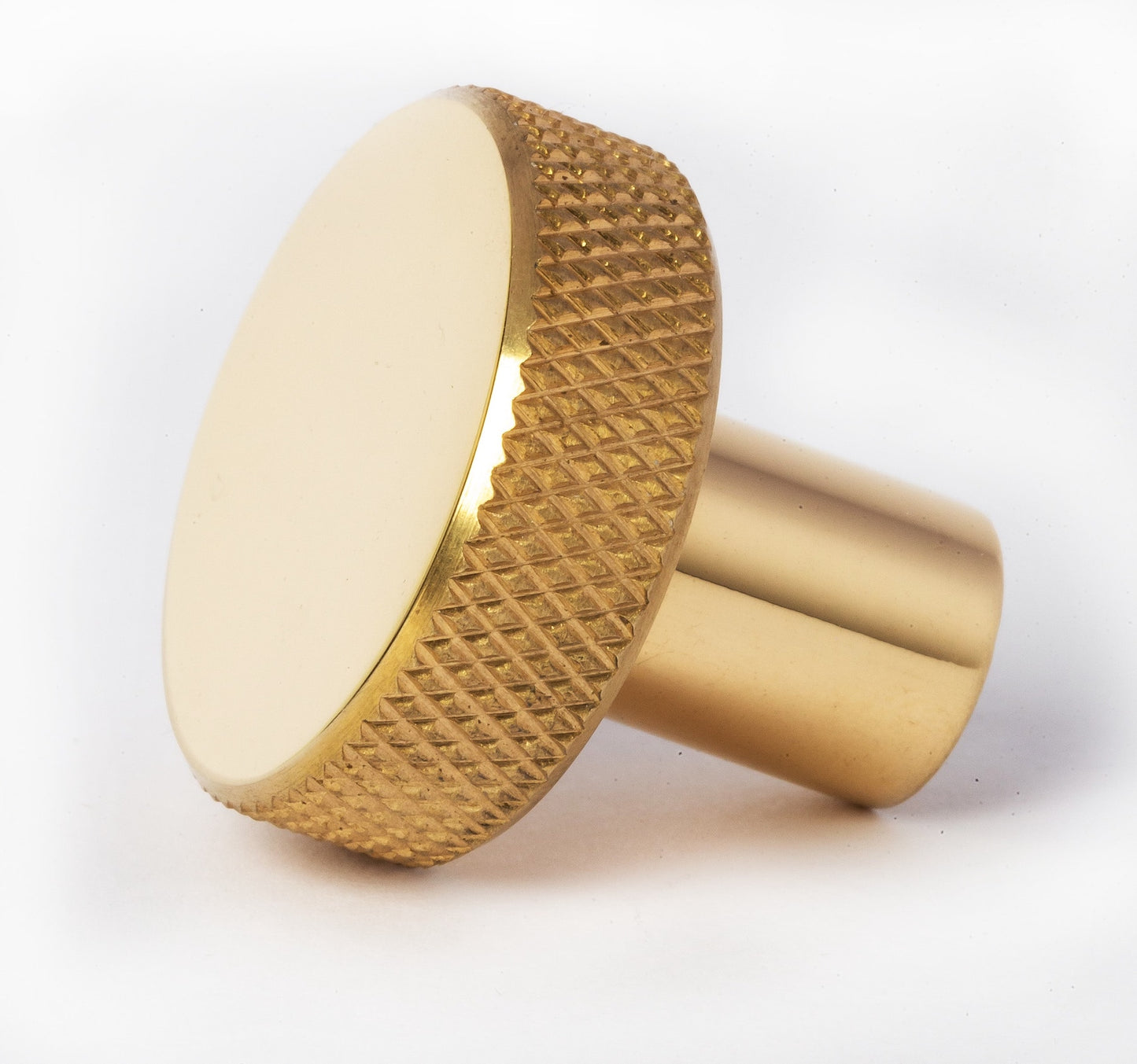 Signature Round Knob-Knurl